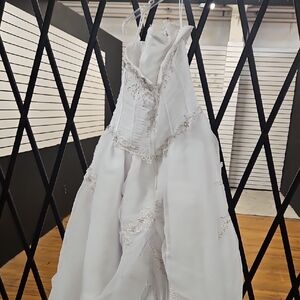 MomMe And More Elegant White Gown